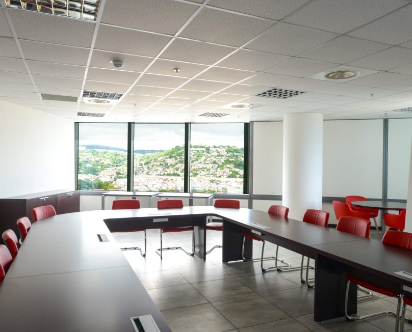 Salle Salines - Réservation de salle et espaces de travail - Complexe Lumina